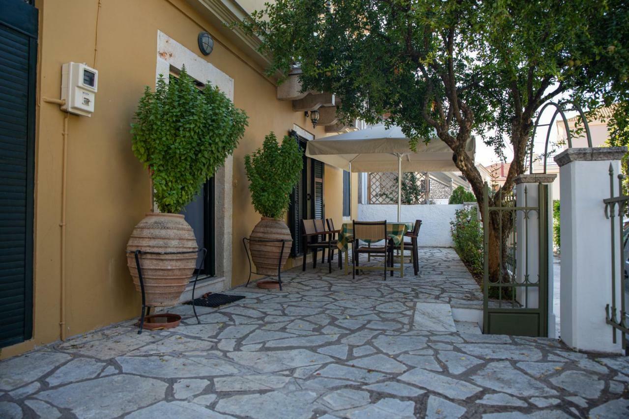 Palairos Historic Property Buitenkant foto